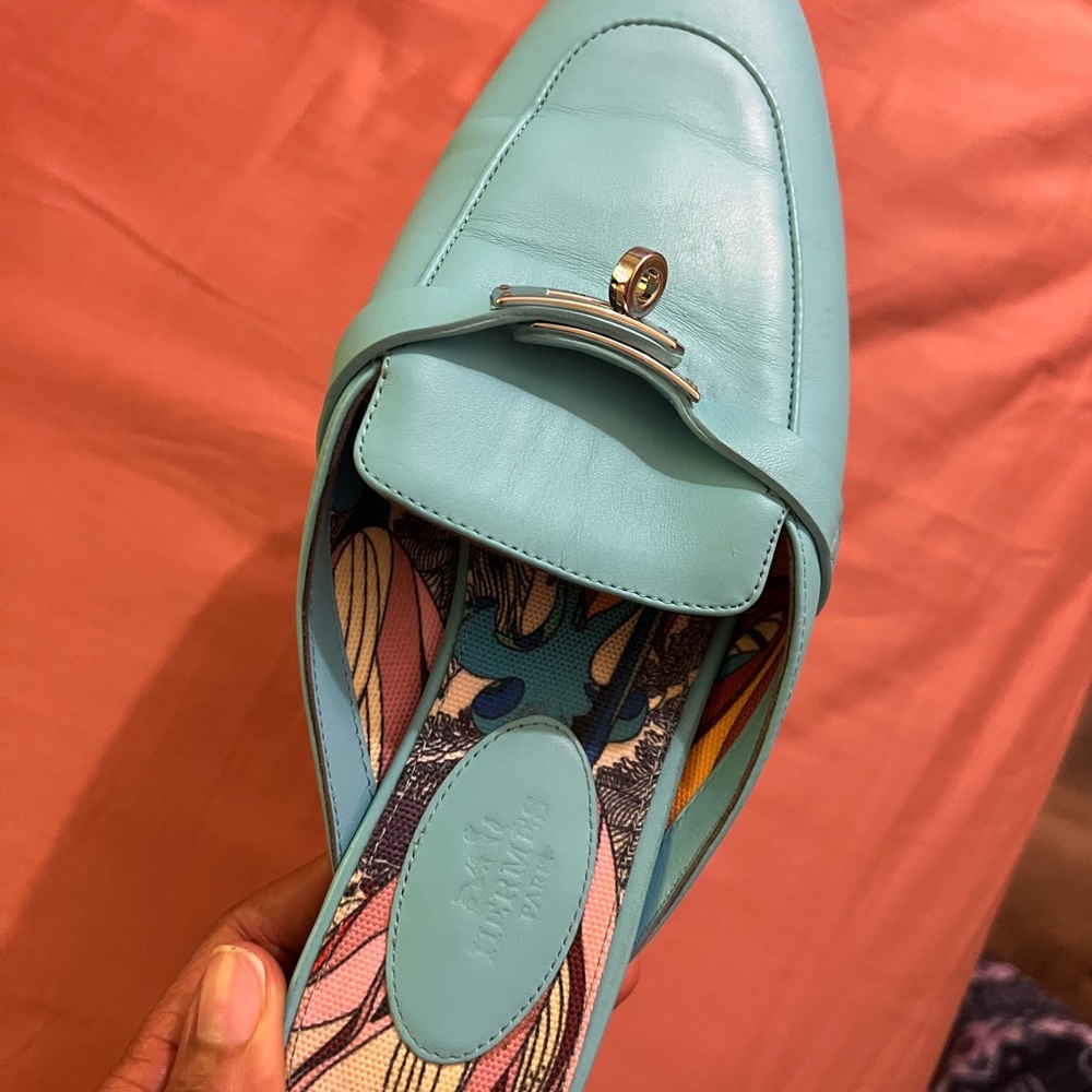Hermes Oz mule
